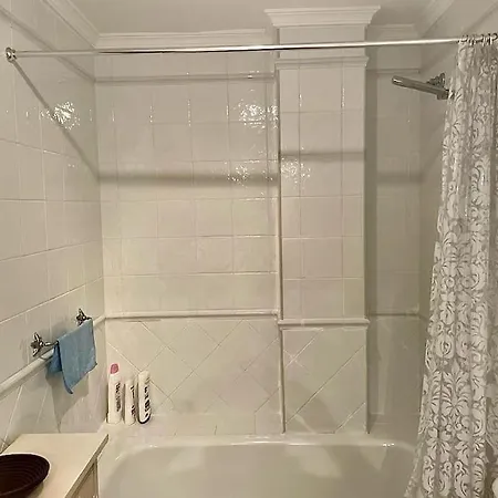 Hermosa Casita De Pueblo Con Piscina En Apartamento *