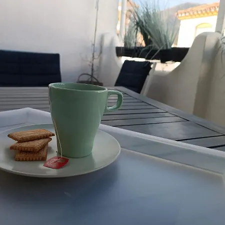 Hermosa Casita De Pueblo Con Piscina En Apartamento