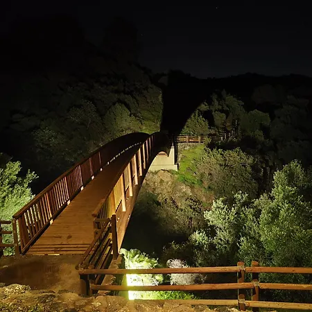 Hermosa Casita De Pueblo Con Piscina En *